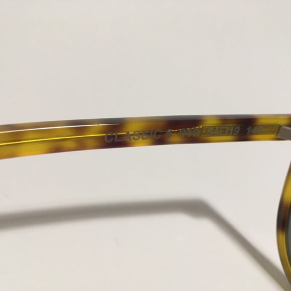 YvesSaintLaurent Classic Sunglasses main image 2